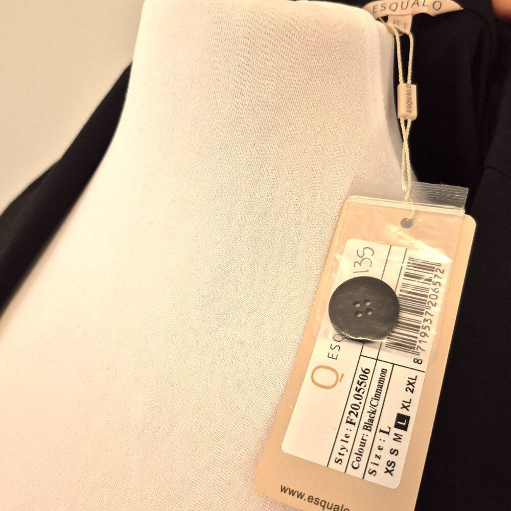 Esqualo Pantsuit Set with Copper Detail - Picture 6 of 8